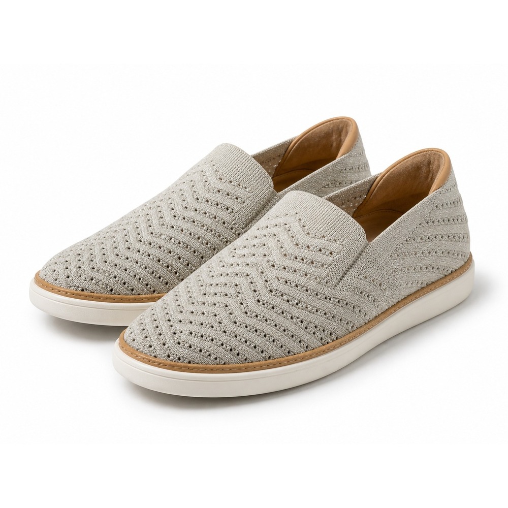 UGG Sammy Slip On Sneakers Women 8 Gray Metallic Ribbed Knit Neutral Flats